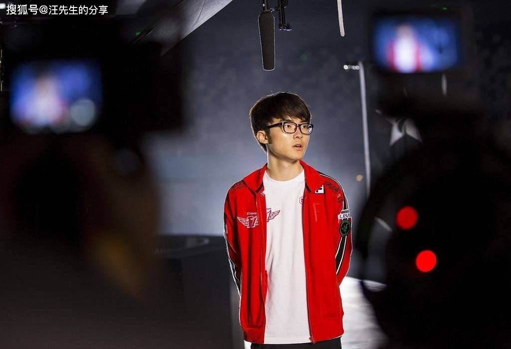 LPL 明天的首发阵容： Scout 和 Linfeng 将在中路进行单挑